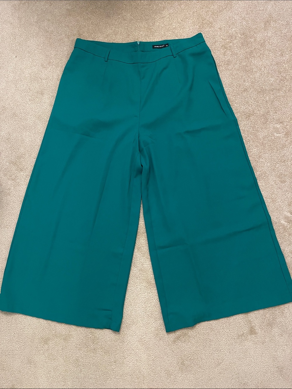 High-Rise Wide Leg Cropped Pants in Kelly Green 2XL